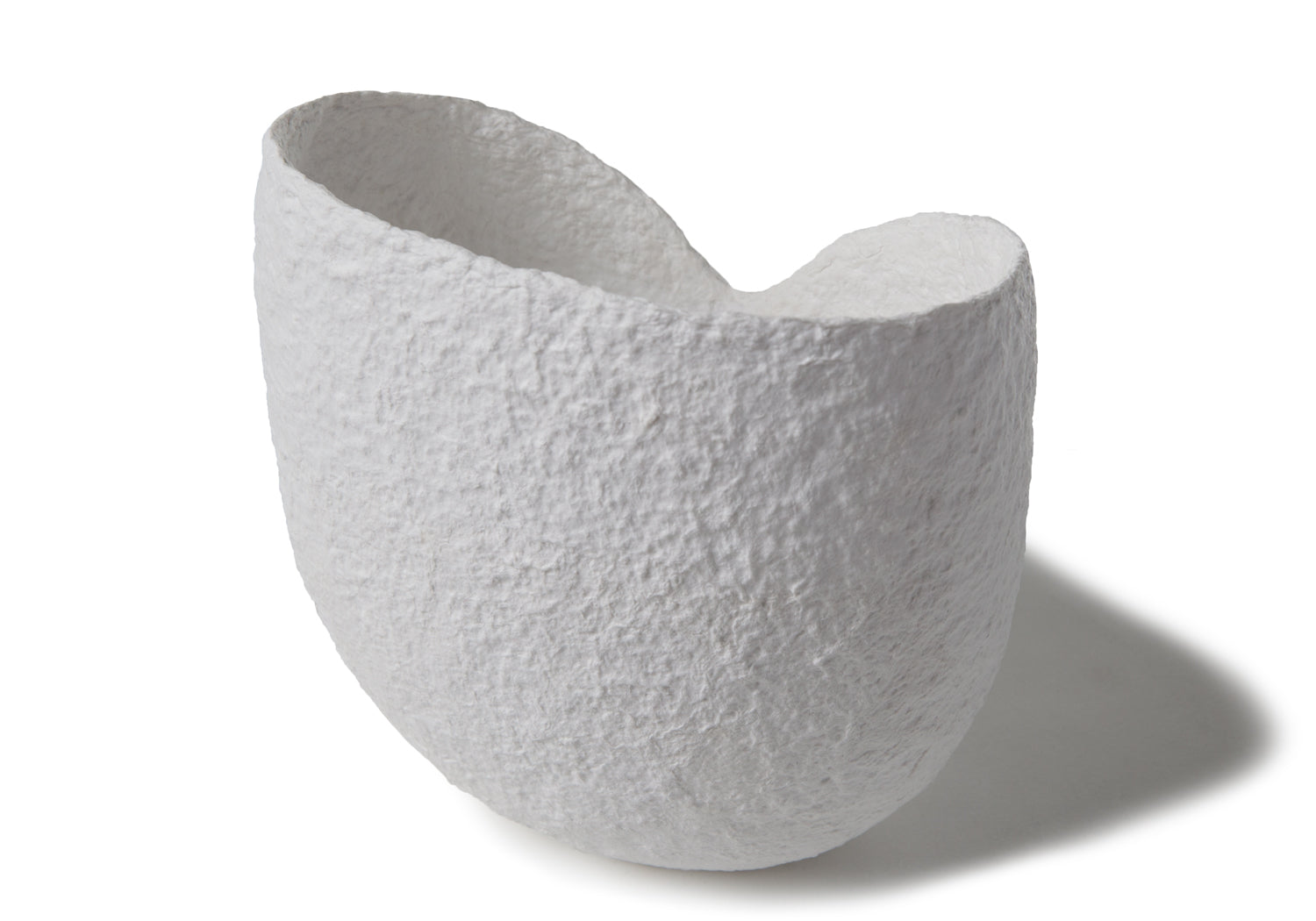 Picture of a white biodegrdable coton fibre cremation urn resembling a Moses basket for children on sale at Muses Design Urns. Back view.